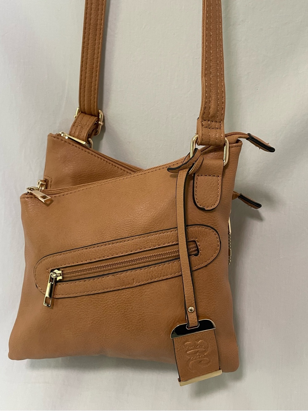 Bulldog Cases Conceal & Carry Tan Crossbody Purse Model BDP-030 New without tags